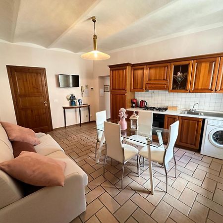 Portica Apartment Assisi Szoba fotó