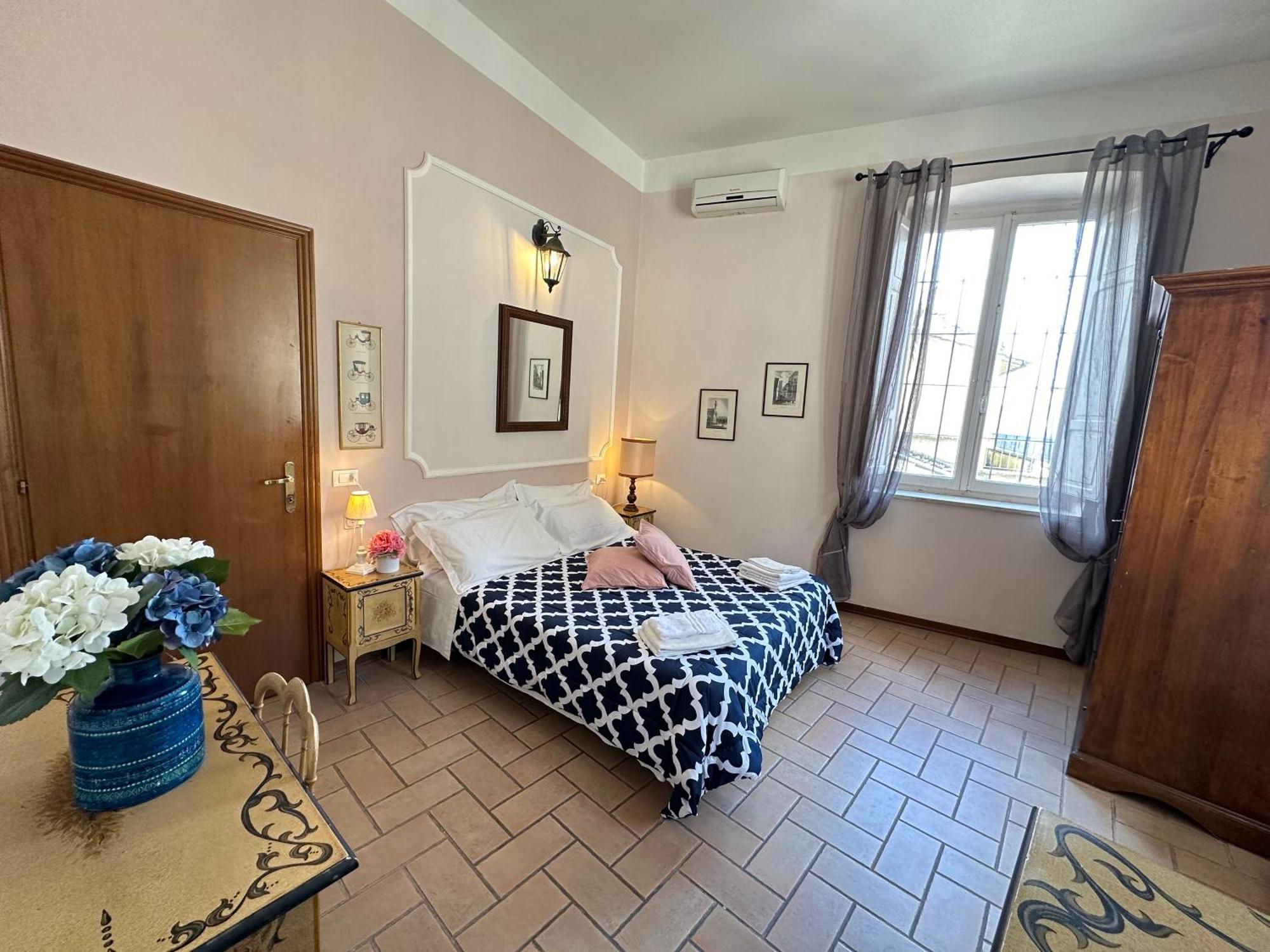 Portica Apartment Assisi Szoba fotó